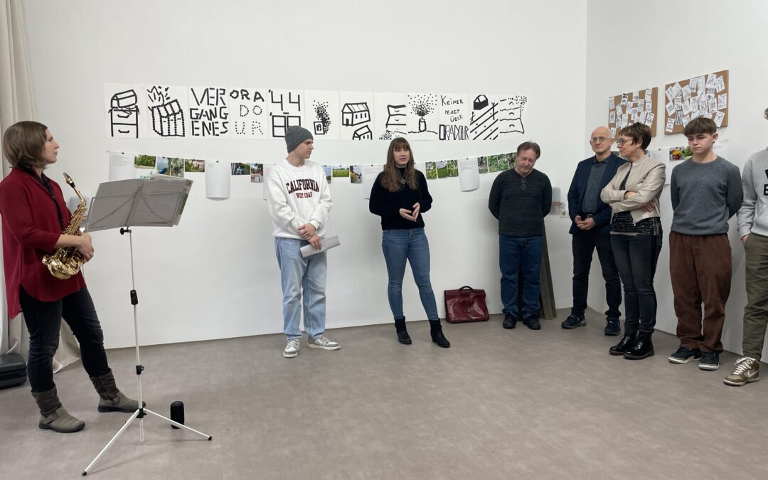 Ausstellungseröffnung der 3AK und 3BK im Kunstraum Schwaz