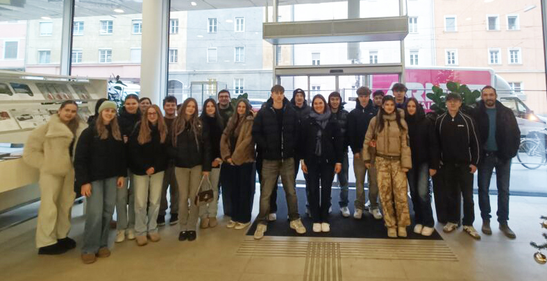 Die 3BK Klasse taucht in die Welt des Journalismus ein 